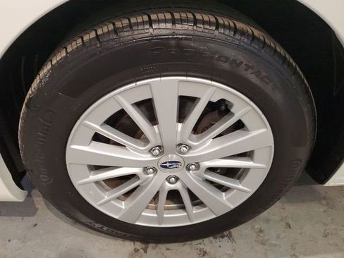 Used 2017 Subaru Impreza 2.0i Premium image 28