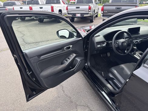 Used 2024 Honda Civic Sport image 9