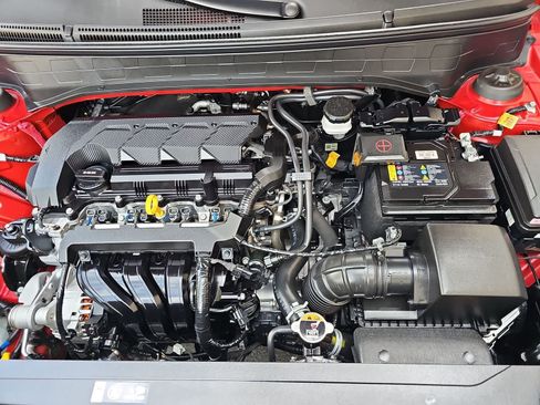 Certified 2022 Hyundai Venue SEL FWD image 13