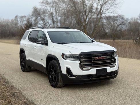 Used 2023 GMC Acadia AT4 w/ Technology Package image 4