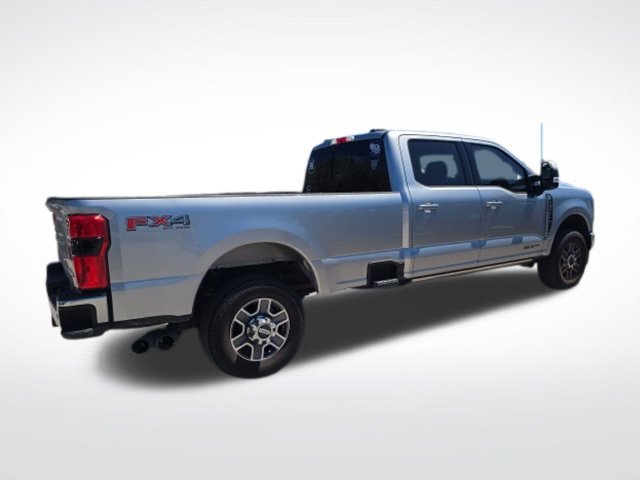 Used 2023 Ford F350 Lariat w/ Lariat Ultimate Package AWD/4WD image 3