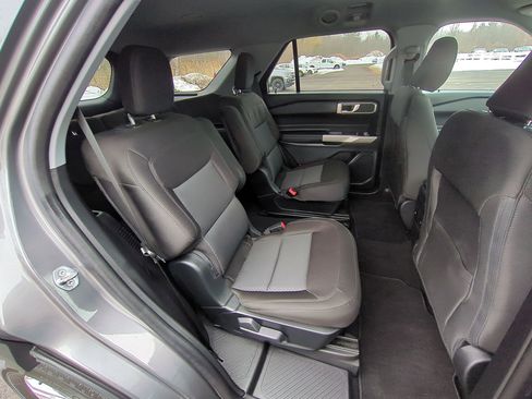 Certified 2023 Ford Explorer XLT image 24