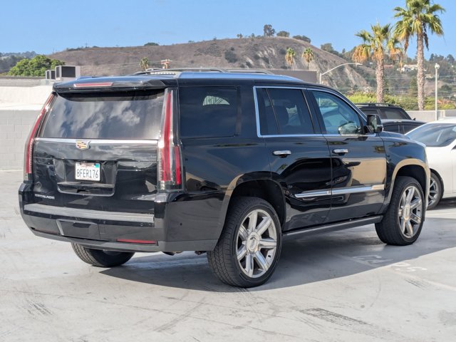 Used 2018 Cadillac Escalade Premium Luxury AWD/4WD image 5