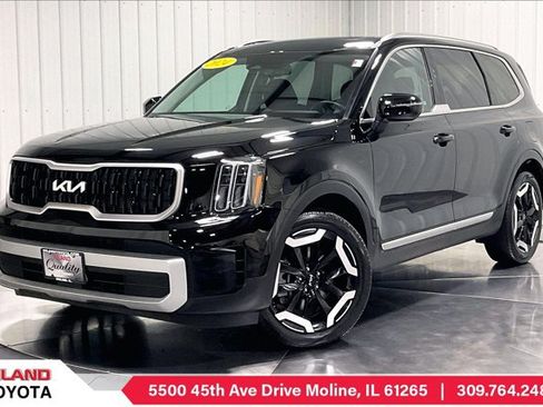 Used 2024 Kia Telluride EX w/ EX Captain's Chair Package AWD/4WD image 1