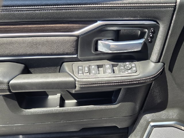 Used 2026 RAM 3500 Laramie AWD/4WD image 22