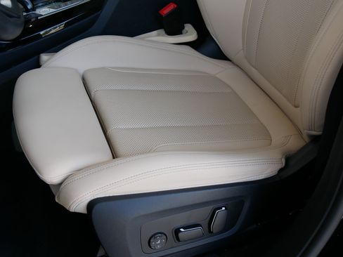 Used 2024 BMW X3 sDrive30i w/ Convenience Package w/ZPA RWD image 25