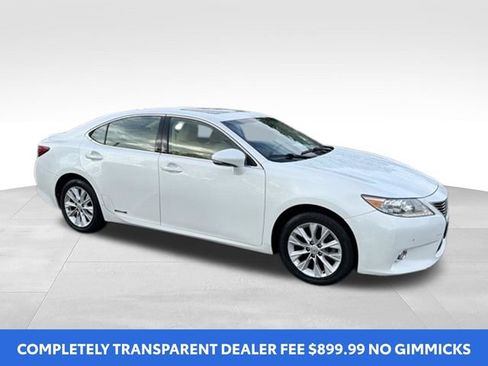Used 2013 Lexus ES 300h w/ Luxury Pkg FWD image 2