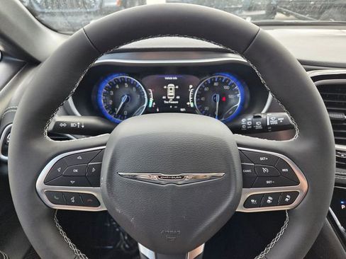 New 2026 Chrysler Pacifica Select image 28