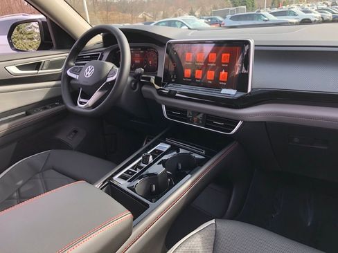 New 2026 Volkswagen Atlas Peak Edition AWD/4WD image 18