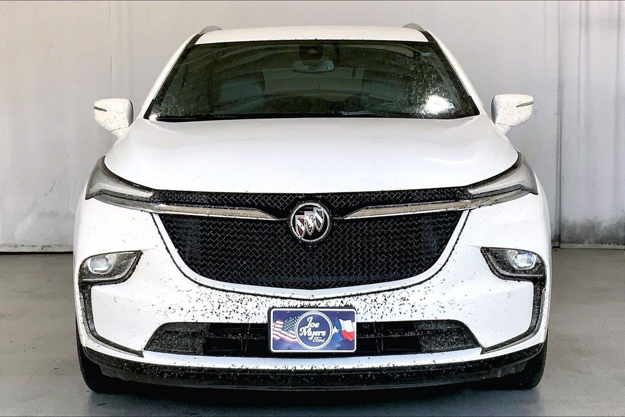 Used 2022 Buick Enclave Essence w/ Sport Touring Edition FWD image 3
