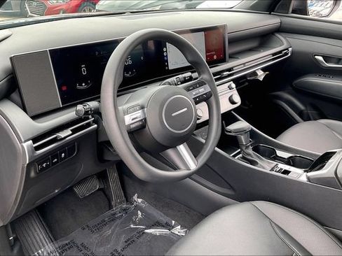 Certified 2026 Hyundai Santa Cruz SEL FWD image 13