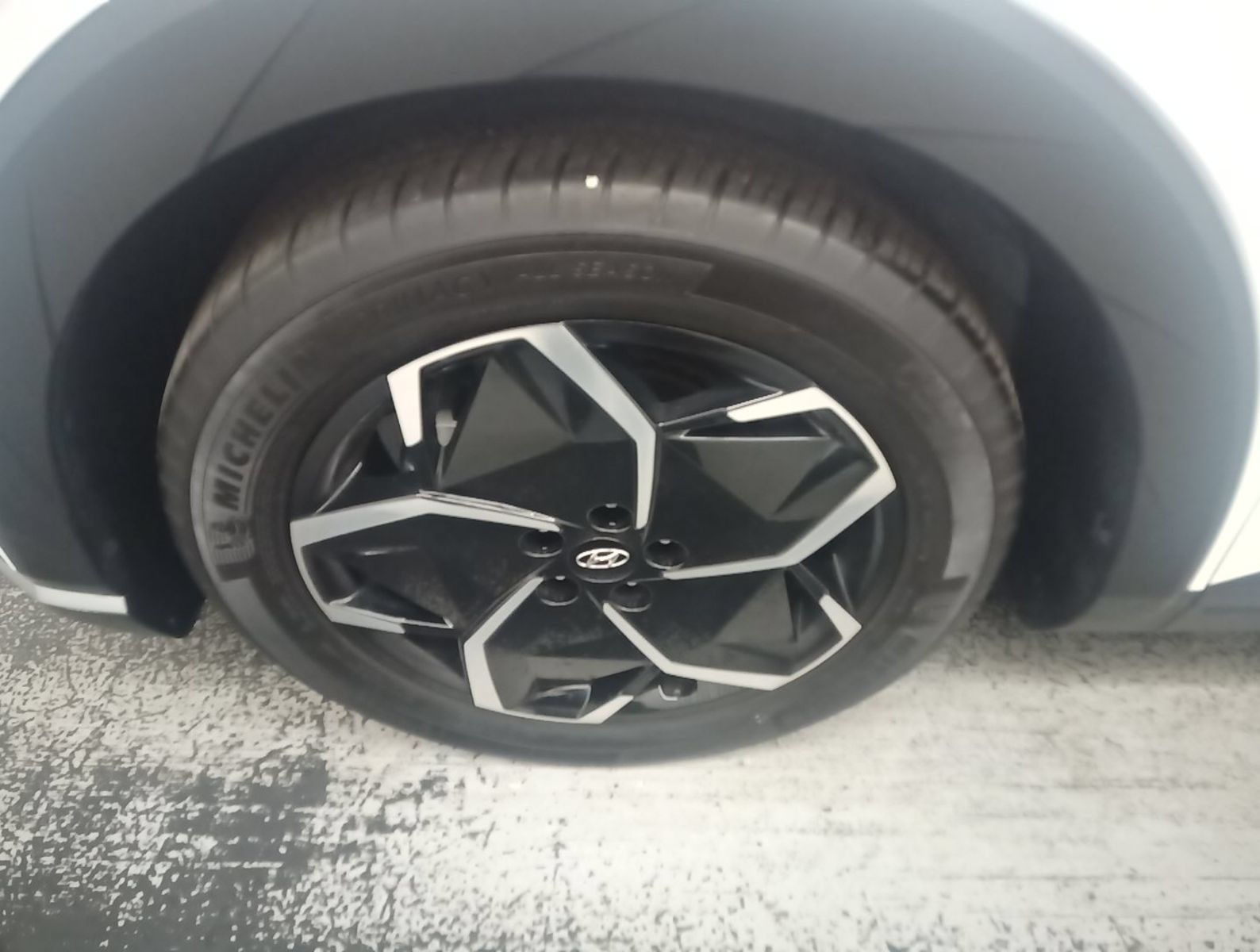 Used 2024 Hyundai Ioniq 5 SEL RWD image 9