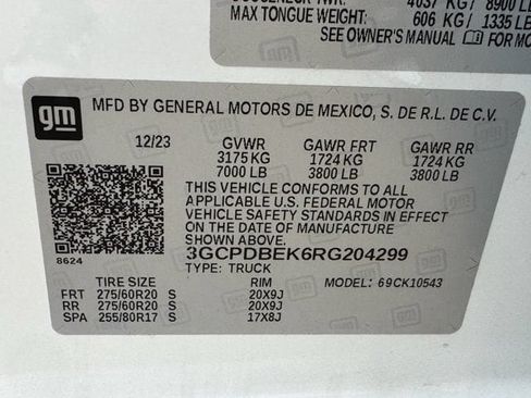 Used 2024 Chevrolet Silverado 1500 Custom AWD/4WD image 32