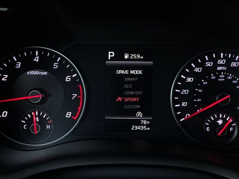 Used 2023 Kia Stinger GT-Line w/ Sun & Sound Package RWD image 31