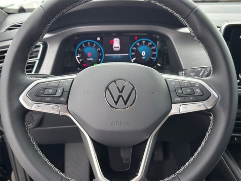 New 2026 Volkswagen Atlas Cross Sport SE image 13