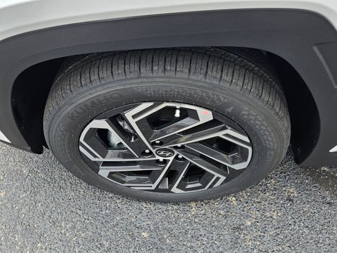 New 2026 Hyundai Tucson Limited FWD image 17