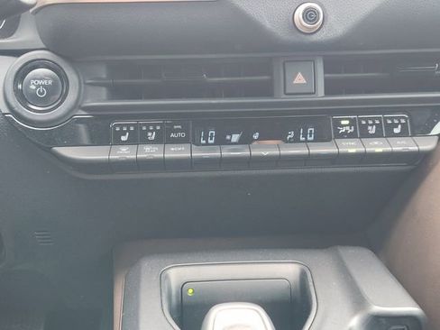 Used 2023 Toyota Crown XLE image 17