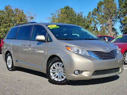 Used 2017 Toyota Sienna XLE