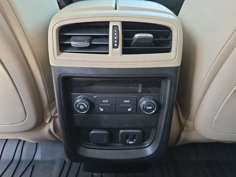 Used 2019 Buick Envision Premium w/ Driver Confidence Package AWD/4WD image 40