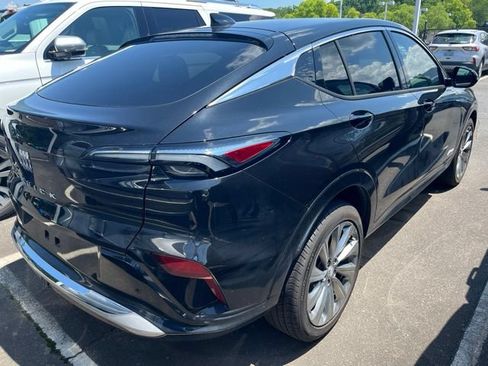 Used 2025 Buick Envista Avenir FWD image 3