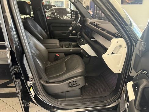 Used 2020 Land Rover Defender 110 HSE AWD/4WD image 11