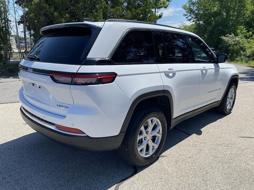 Used 2023 Jeep Grand Cherokee Limited AWD/4WD image 8