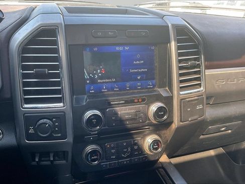 Certified 2017 Ford F250 Platinum w/ FX4 Off-Road Package AWD/4WD image 6