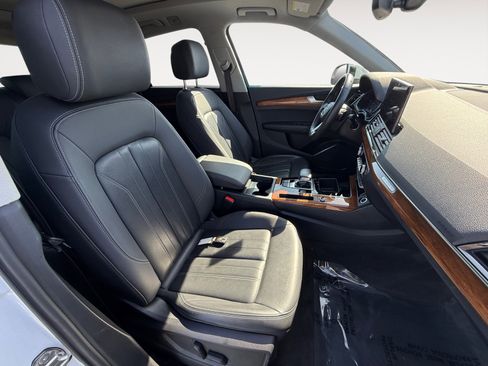 Used 2023 Audi Q5 2.0T Premium AWD/4WD image 19