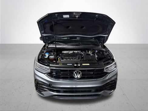 Certified 2023 Volkswagen Tiguan SE R-Line AWD/4WD image 22