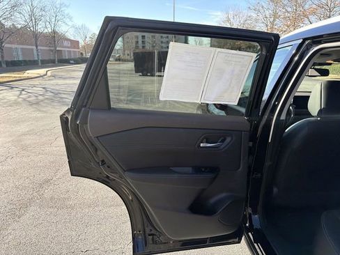 Used 2023 Nissan Rogue SL image 27