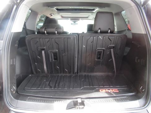 Used 2023 GMC Acadia AT4 w/ Preferred Package image 14