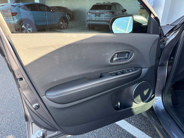 Used 2022 Honda HR-V EX image 5