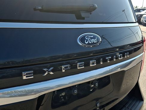 Certified 2023 Ford Expedition Platinum AWD/4WD image 30