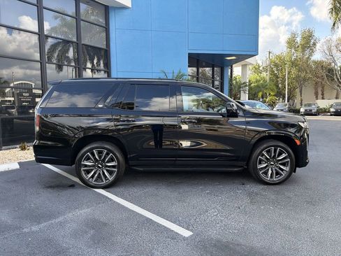 Used 2023 Cadillac Escalade Sport AWD/4WD image 9