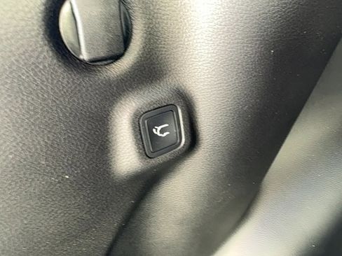 New 2026 Jeep Compass Limited image 11