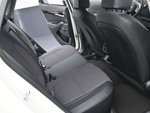 New 2026 Kia Seltos S image 9