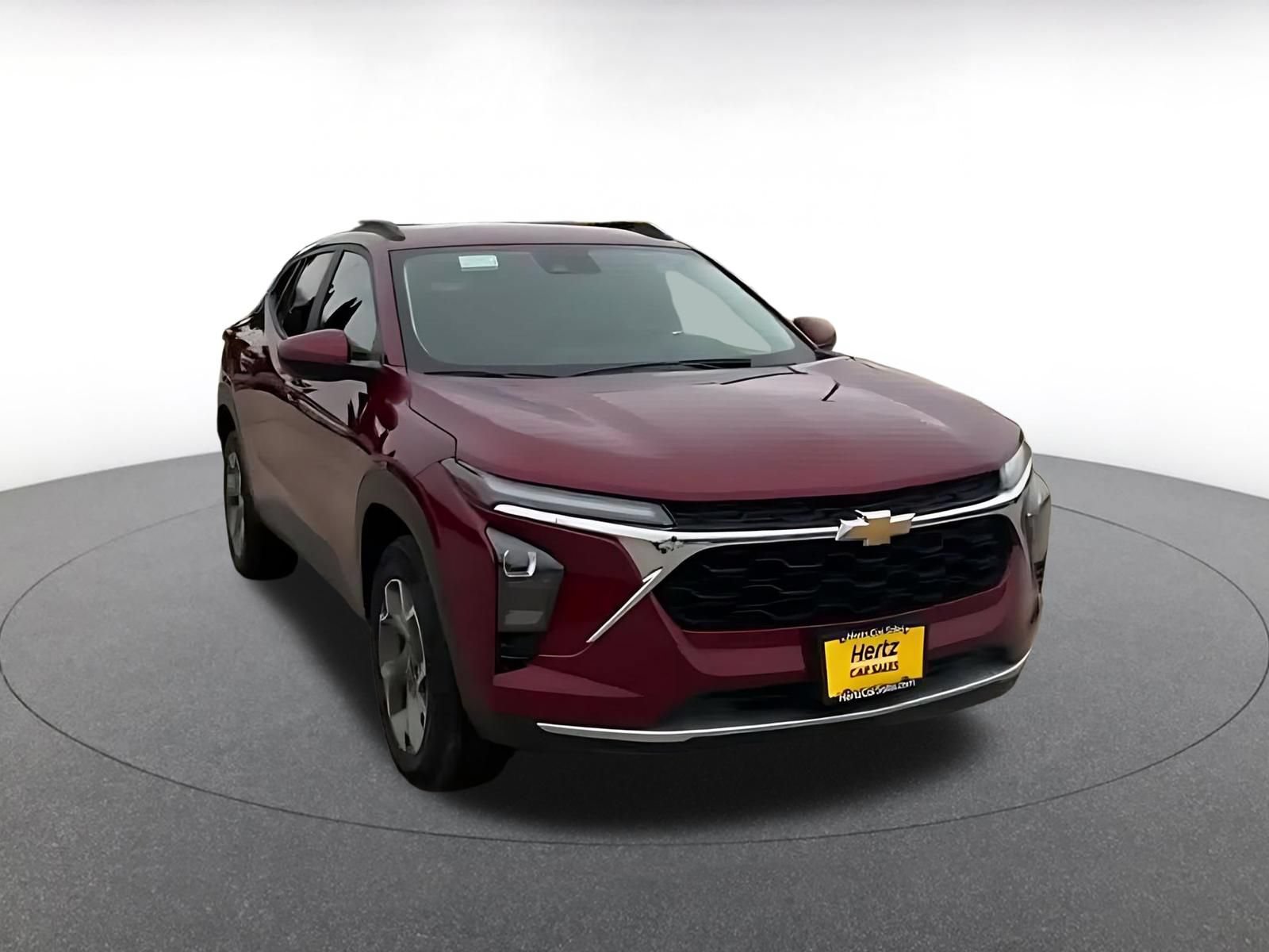 Used 2025 Chevrolet Trax LT w/ LT Convenience Package FWD image 3