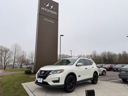 Used 2017 Nissan Rogue SV