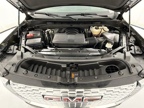 Used 2024 GMC Yukon Denali image 31