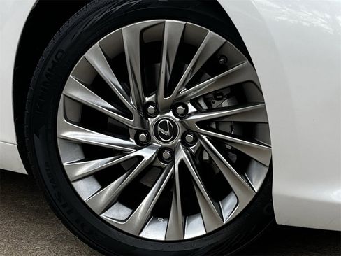 Used 2022 Lexus ES 350 Ultra Luxury image 30