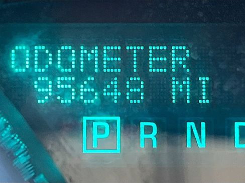 Used 2017 Chevrolet Traverse LT image 12