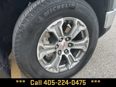 Used 2025 GMC Sierra 1500 SLT AWD/4WD image 11
