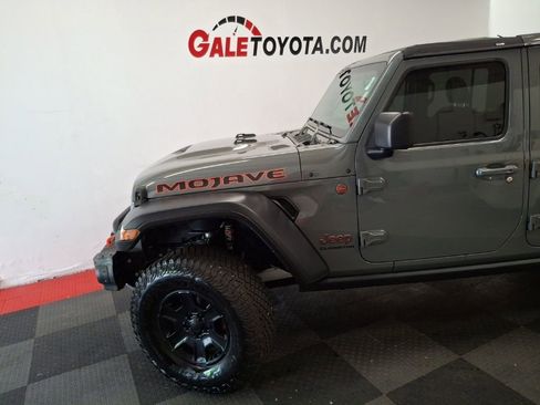 Used 2021 Jeep Gladiator Mojave AWD/4WD image 5