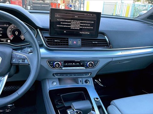 Certified 2025 Audi Q5 Prestige w/ Prestige Package image 19