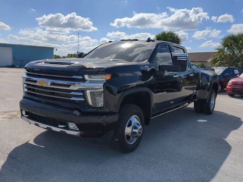 Used 2022 Chevrolet Silverado 3500 High Country image 7