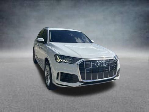 Used 2023 Audi Q7 3.0T Premium Plus w/ Premium Plus Package AWD/4WD image 7