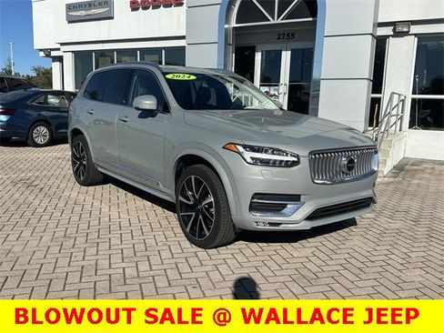 Used 2024 Volvo XC90 B6 Plus image 4