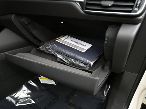 New 2024 Maserati Levante Modena Ultima image 53