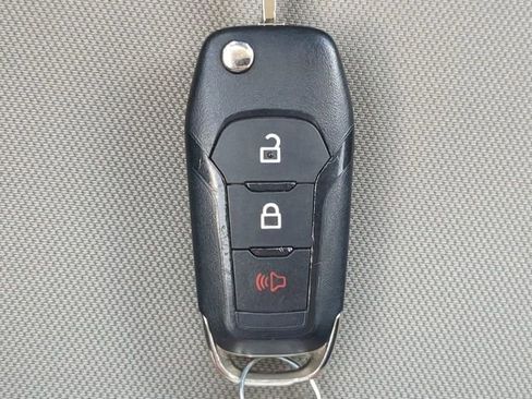 Used 2021 Ford EcoSport S FWD image 31