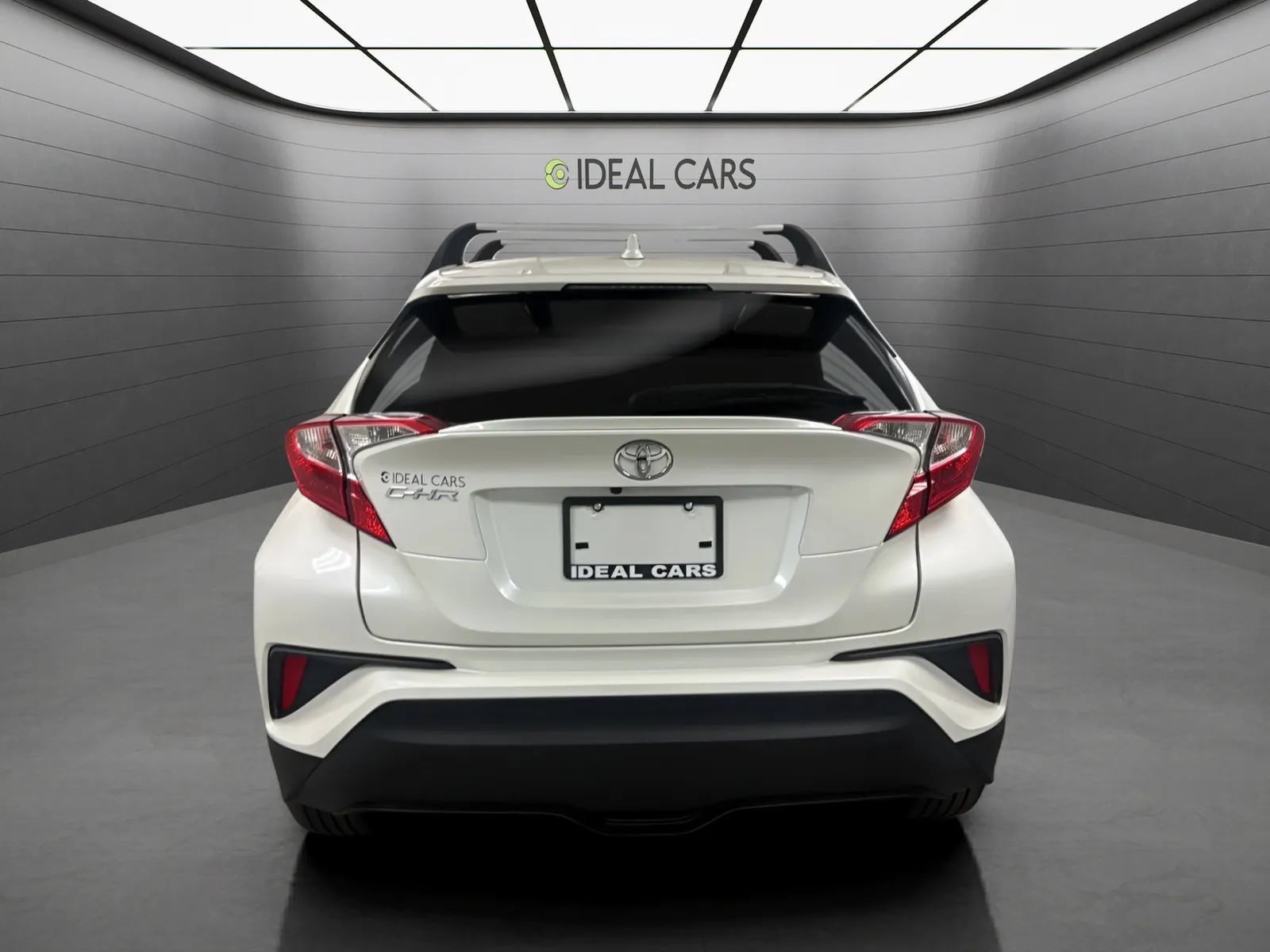 Used 2020 Toyota C-HR LE FWD image 6